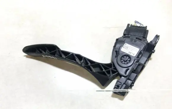 Ford Mondeo MK IV Accelerator throttle pedal 6g929f836sc 6g92-9f836-sc
