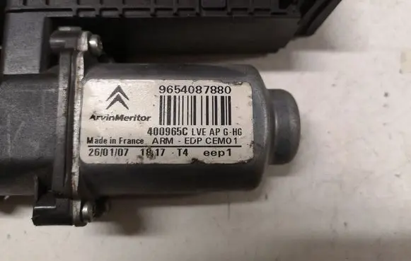 Citroen C4 I Picasso Front door window regulator motor 9654087880 400965C