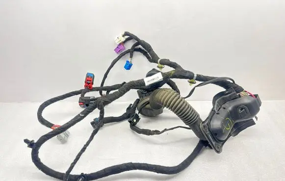 Jeep Cherokee Front door wiring loom 68236759AB