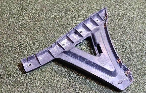 Ford Tourneo Custom Front bumper mounting bracket GK2117D959AA GK2117D959