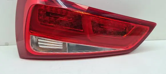 Audi A1 Tailgate rear/tail lights 8X0945093B