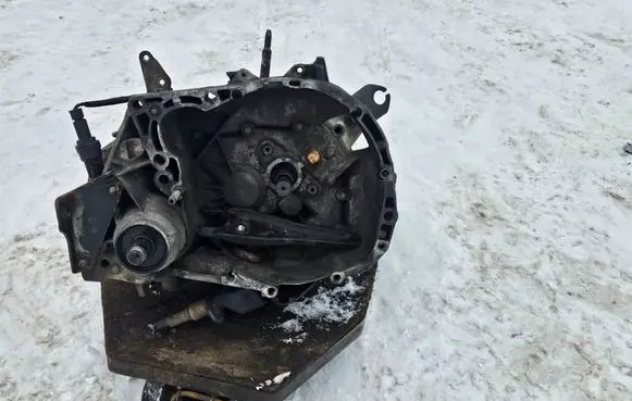 Renault Kangoo I Manual 5 speed gearbox JB3974 S084856