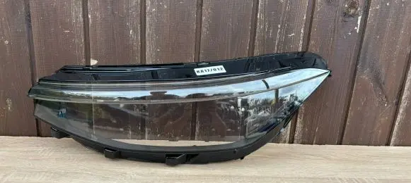 Volkswagen PASSAT B8 Headlight/headlamp B92024