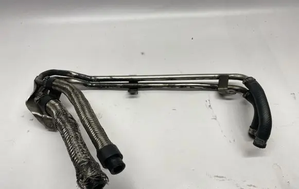 Mercedes-Benz S W221 Fuel main line pipe A6420701532 6420701532