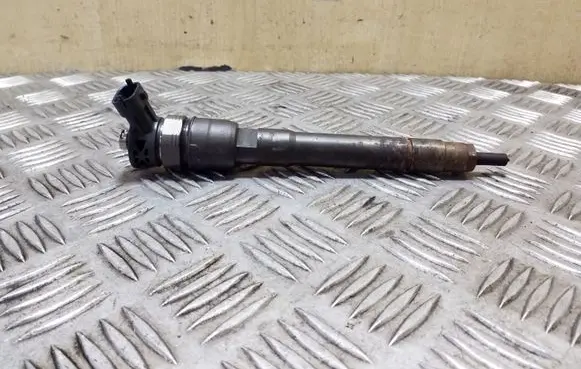 Renault Trafic III (X82) Fuel injector HMLGT2183R 0445110569