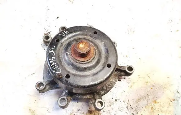 Jeep Liberty Water pump 53021184aa 5302m85aa