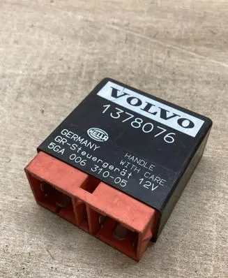 Volvo S70 V70 V70 XC Cruise control relay 1378076