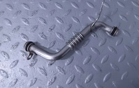 Audi Q7 4M Oil cooling pipe 057145735AN