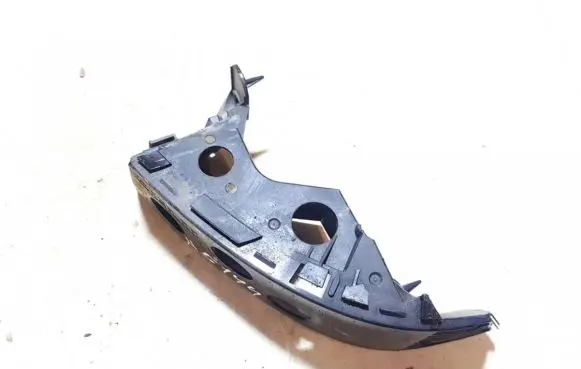 Subaru Outback Front bumper mounting bracket