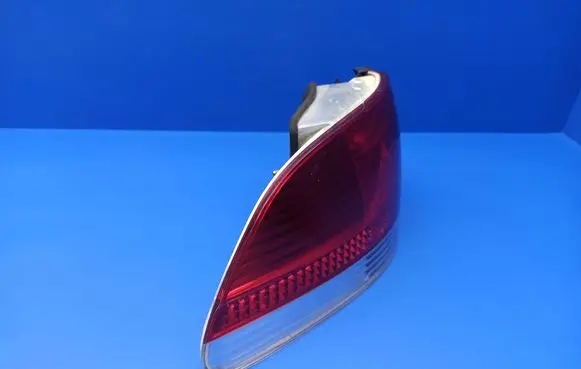 BMW 7 E65 E66 Rear/tail lights 6914285