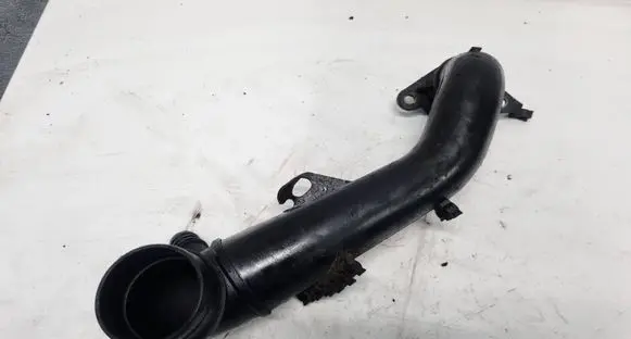 Volkswagen Golf III Air intake hose/pipe 1H0129654H
