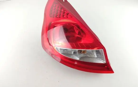 Ford Fiesta Rear/tail lights 8A6113405A 0374D KL8886
