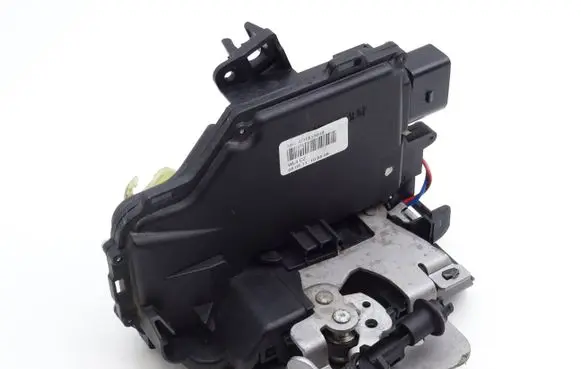 Audi A6 S6 C5 4B Front door lock 4O1837016