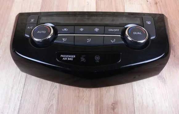Nissan X-Trail T32 Climate control unit 275004EA0A