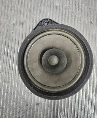 Opel Zafira C High frequency speaker in the rear doors 