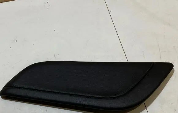 Ford Mustang VI Centre console side trim front 63044E06
