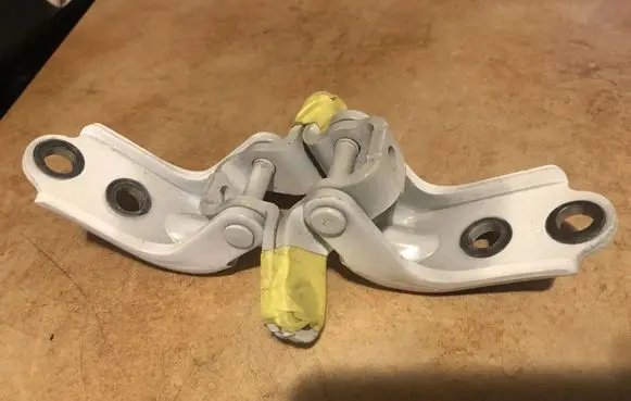 KIA Niro Front door upper hinge HDFU