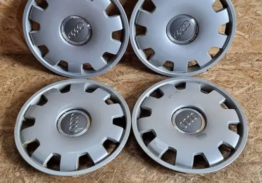 Audi A4 S4 B7 8E 8H R16 wheel hub/cap/trim 4B0601147D