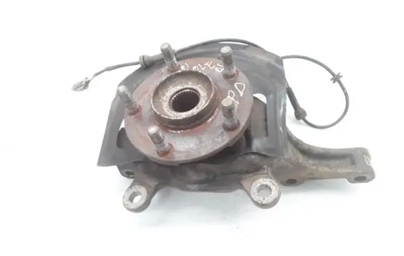 Renault Koleos I Front wheel hub spindle knuckle