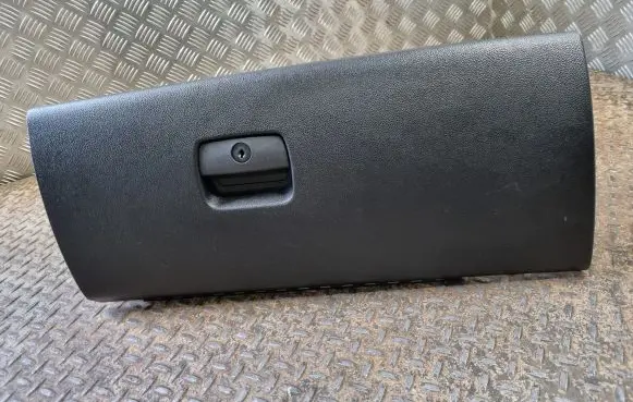 Cadillac Escalade Glove box set 15789874 25828580