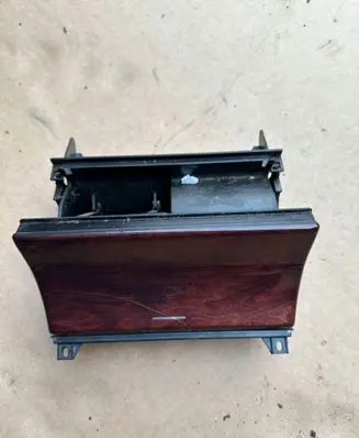 Car ashtray