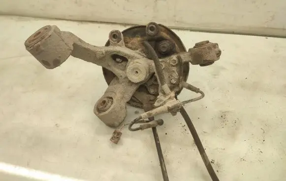 Honda FR-V Rear wheel hub