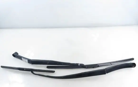 Hyundai i40 Front wiper blade arm
