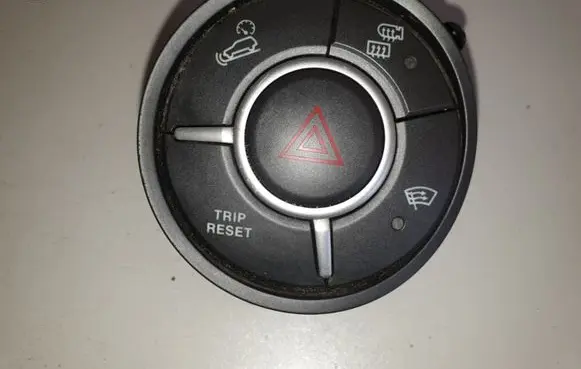 SsangYong Kyron Hazard light switch 8520209010
