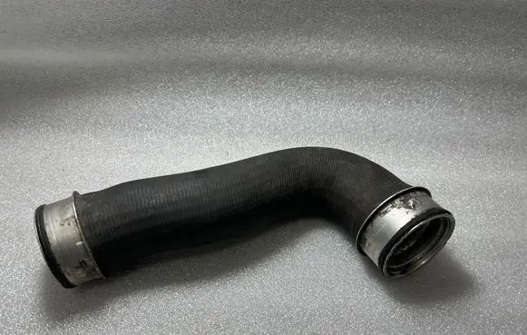 Audi A4 S4 B6 8E 8H Intercooler hose/pipe 1K0145834L