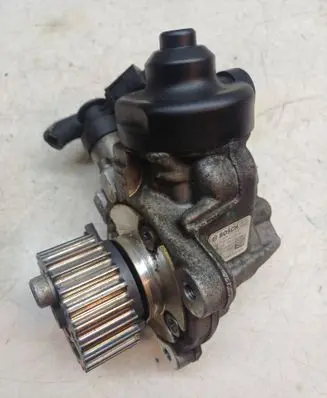 Skoda Superb B6 (3T) Fuel injection high pressure pump 03L130755D 0445010514 09221010