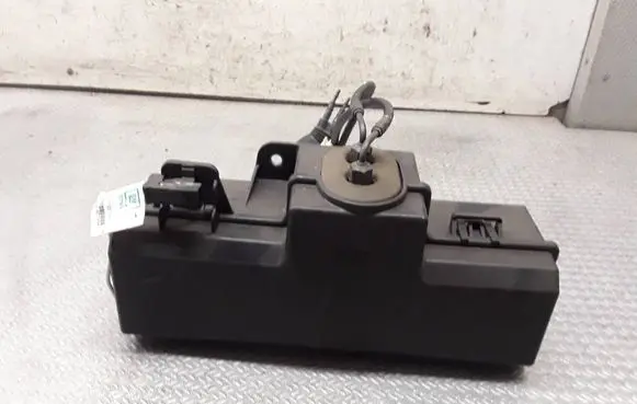 Opel Insignia A Tailgate hydraulic pump motor 13279362