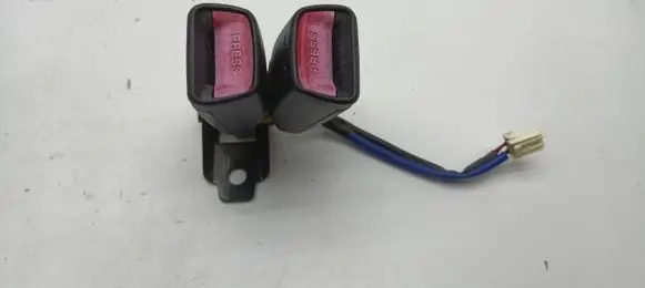 Hyundai i30 Rear seatbelt buckle 07102213