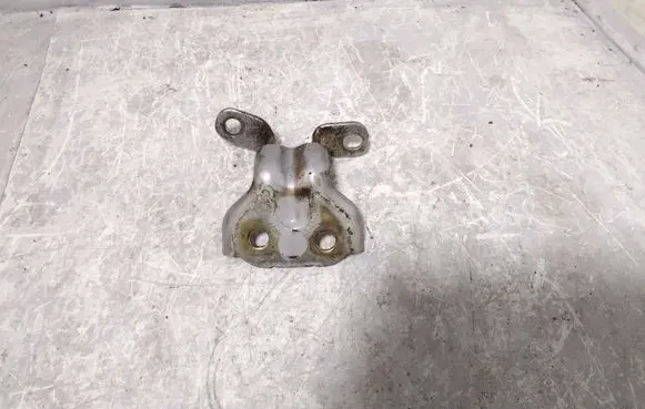KIA Sorento Rear door upper hinge