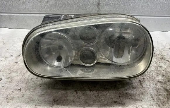 Volkswagen Golf IV Headlight/headlamp 1J2941015D