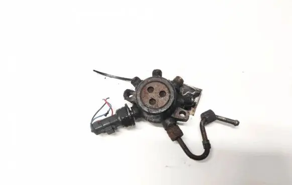 Nissan Note (E11) Fuel main line pipe r9144z070a 8200379938