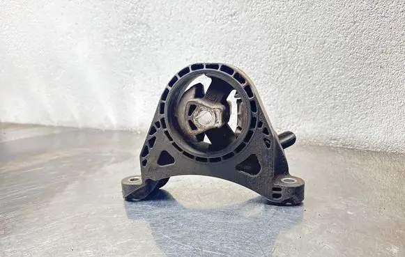 Opel Insignia A Engine mount bracket 13227769