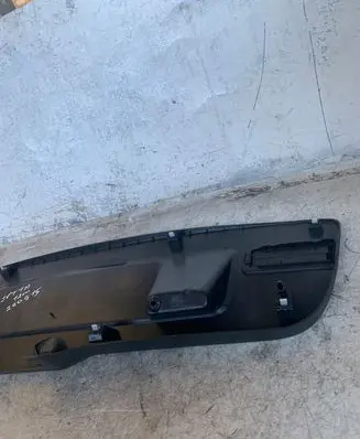 Volkswagen Jetta VI Tailgate trim 5c6867605