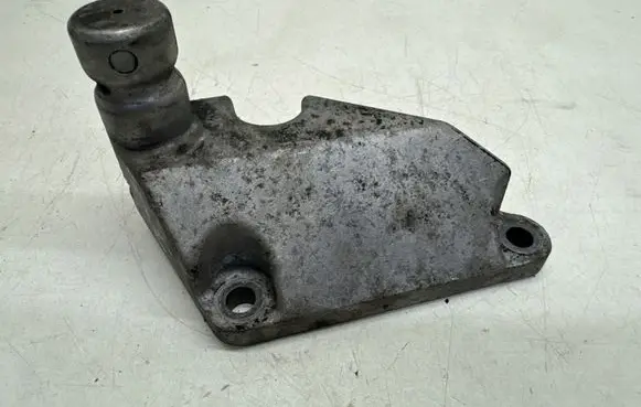 Audi 80 90 S2 B4 Engine mount bracket 8A0199343B