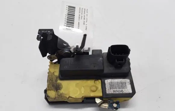 Volvo S80 Front door lock 8650545
