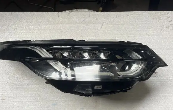 Land Rover Discovery 5 Headlight/headlamp LR118865