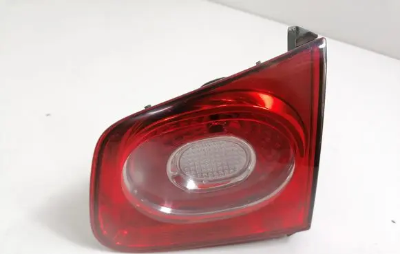Volkswagen Tiguan Tailgate rear/tail lights 5N0945094C