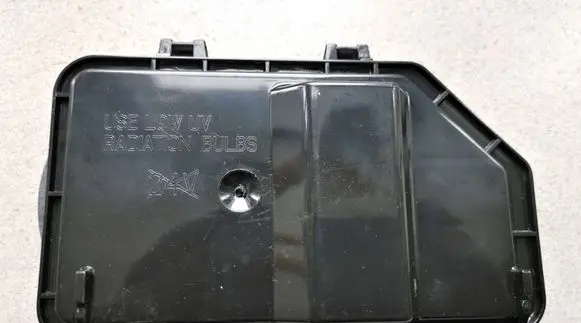 Ford Focus Headlight/headlamp dust cover 1334939