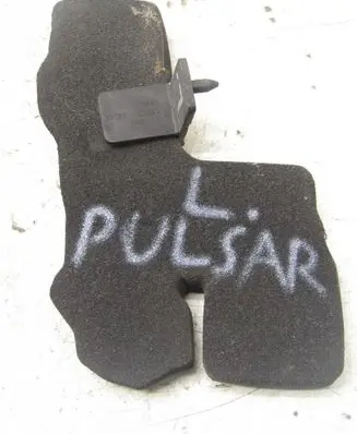 Nissan Pulsar Fender foam support/seal 638213L0A