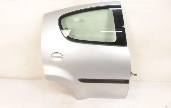 Rear door