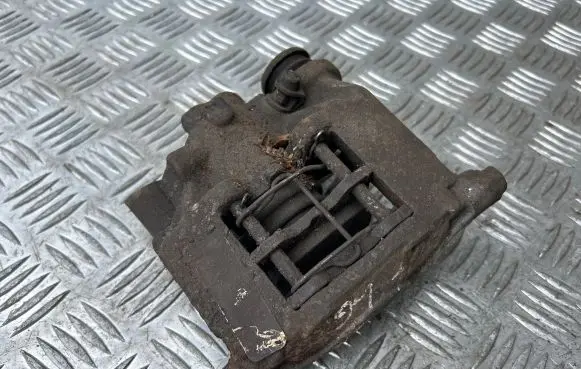 Peugeot 607 Rear brake caliper