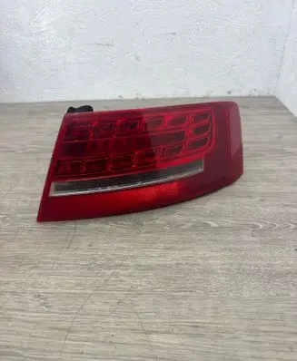 Audi A5 8T 8F Rear/tail lights 8T8945096D