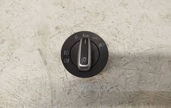 Volkswagen Tiguan Light switch 3C8941431A