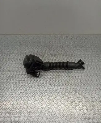 Mercedes-Benz A W169 Oil fill pipe A6400100369