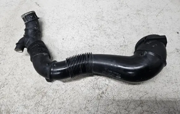 Porsche Macan (95B) Intercooler hose/pipe 95B129532A 95B129532