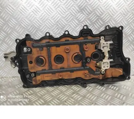 Toyota Yaris Rocker cam cover 